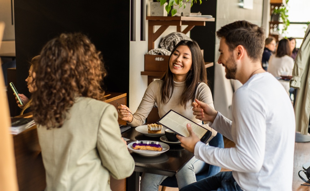 Як вибрати рідер з підсвічуванням: корисні поради та огляд моделей